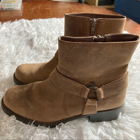 Clarks Boot Suede Boot - Picture 3 of 7